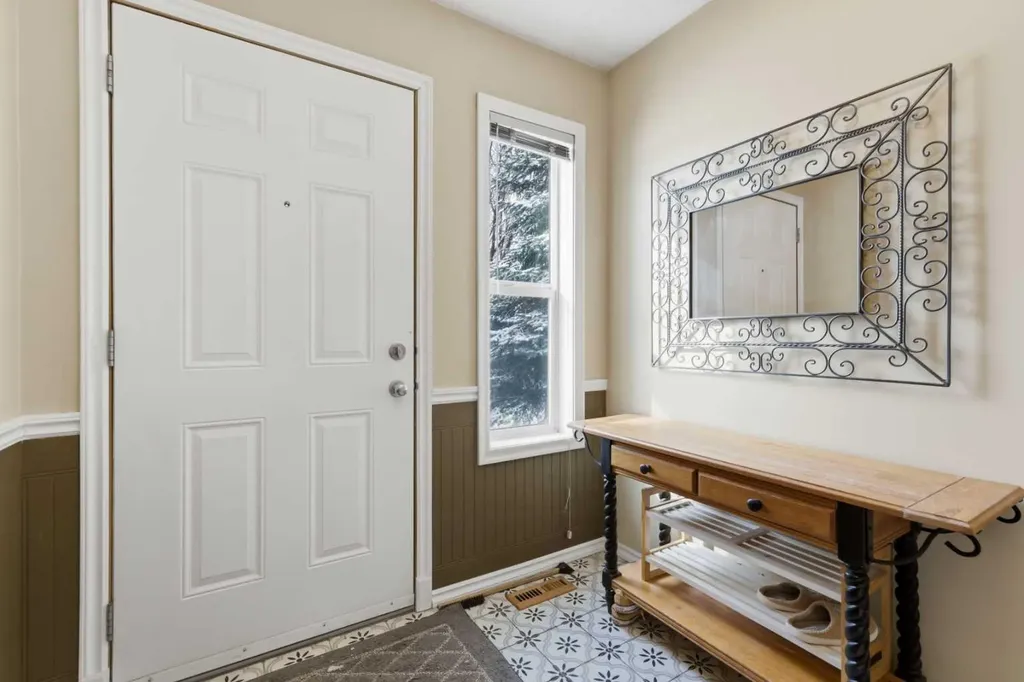 20 Covemeadow Manor NE Calgary AB T3K 6G5