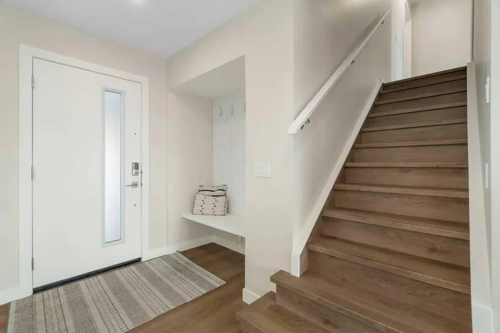 248 Madeira Place NE Calgary AB T2A 5T1