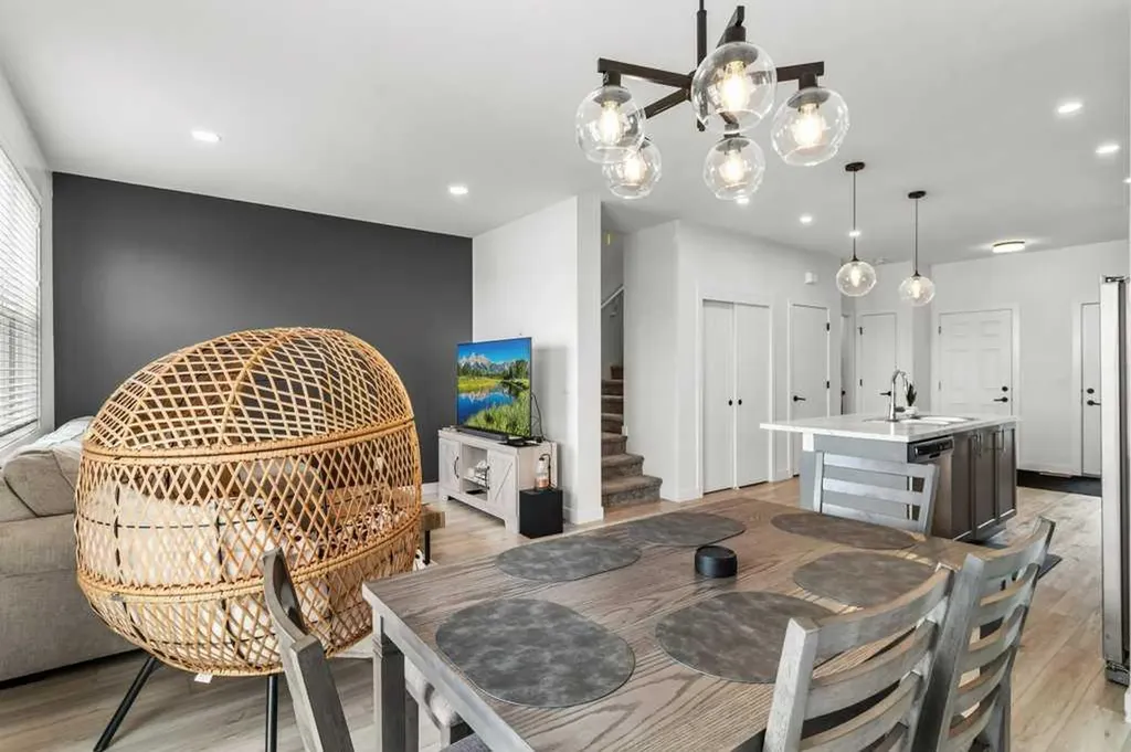 4143 Ryders Ridge Boulevard Sylvan Lake AB T4S 0K7