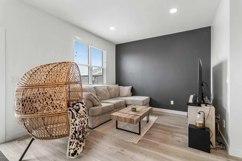 4143 Ryders Ridge Boulevard Sylvan Lake AB T4S 0K7
