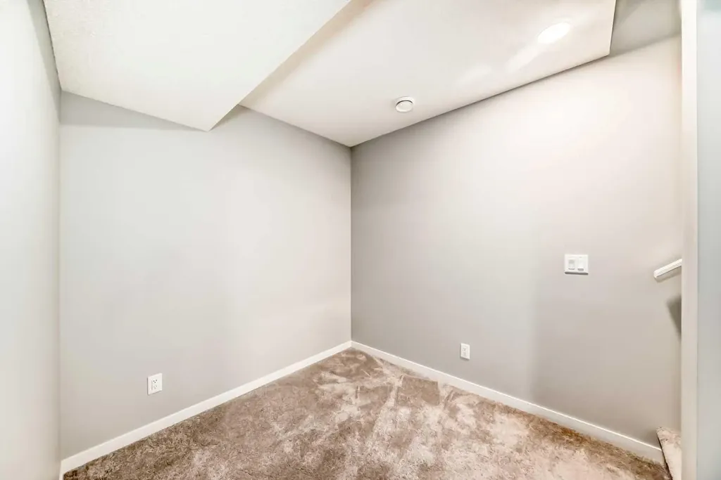 220 Cornerstone Grove NE Calgary AB T2N2A6