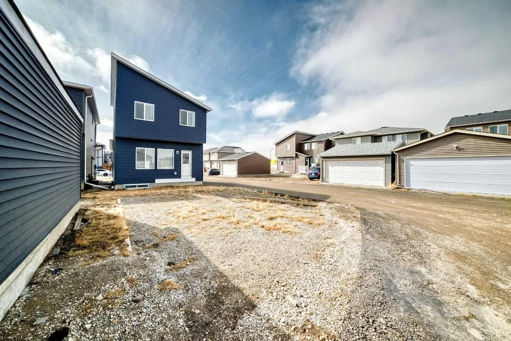 220 Cornerstone Grove NE Calgary AB T2N2A6
