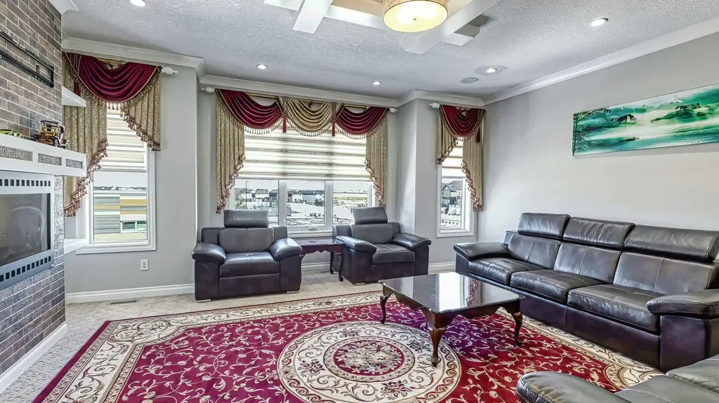 47 Saddlelake Way NE Calgary AB T3J 0V1