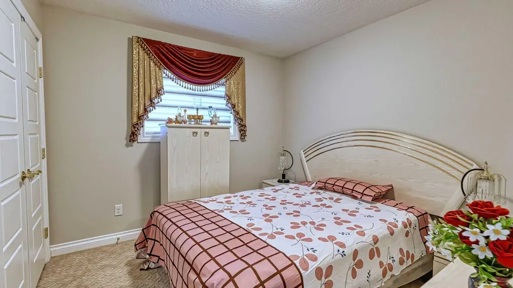 47 Saddlelake Way NE Calgary AB T3J 0V1