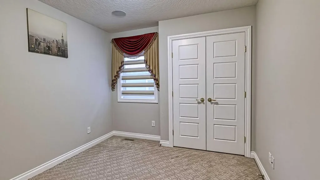 47 Saddlelake Way NE Calgary AB T3J 0V1
