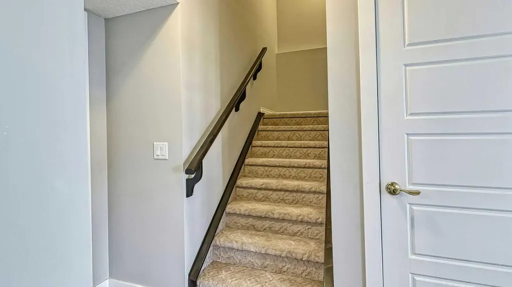 47 Saddlelake Way NE Calgary AB T3J 0V1