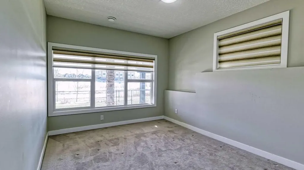 47 Saddlelake Way NE Calgary AB T3J 0V1