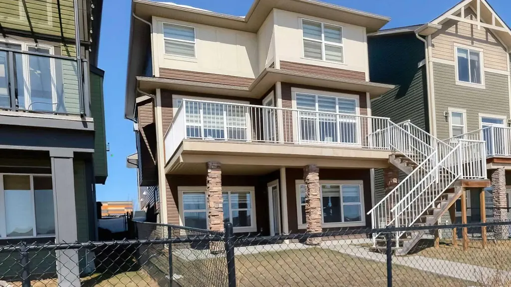 47 Saddlelake Way NE Calgary AB T3J 0V1