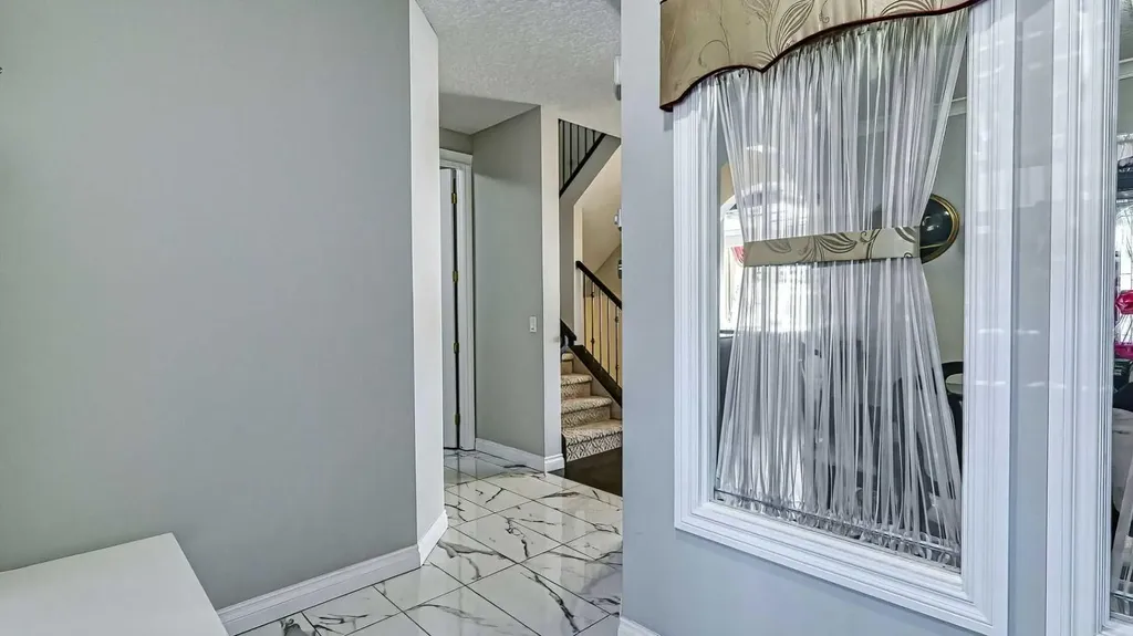 47 Saddlelake Way NE Calgary AB T3J 0V1