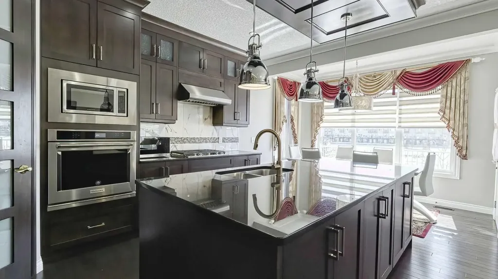 47 Saddlelake Way NE Calgary AB T3J 0V1