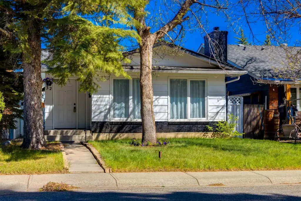 32 Midland Place SE Calgary AB T2X 1P9