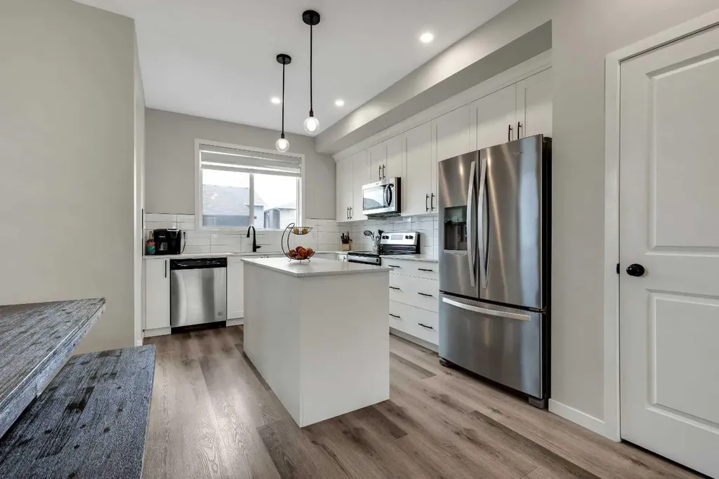 46 Creekstone Path SW Calgary AB T2X 4P7