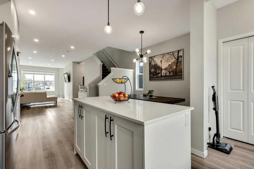 46 Creekstone Path SW Calgary AB T2X 4P7