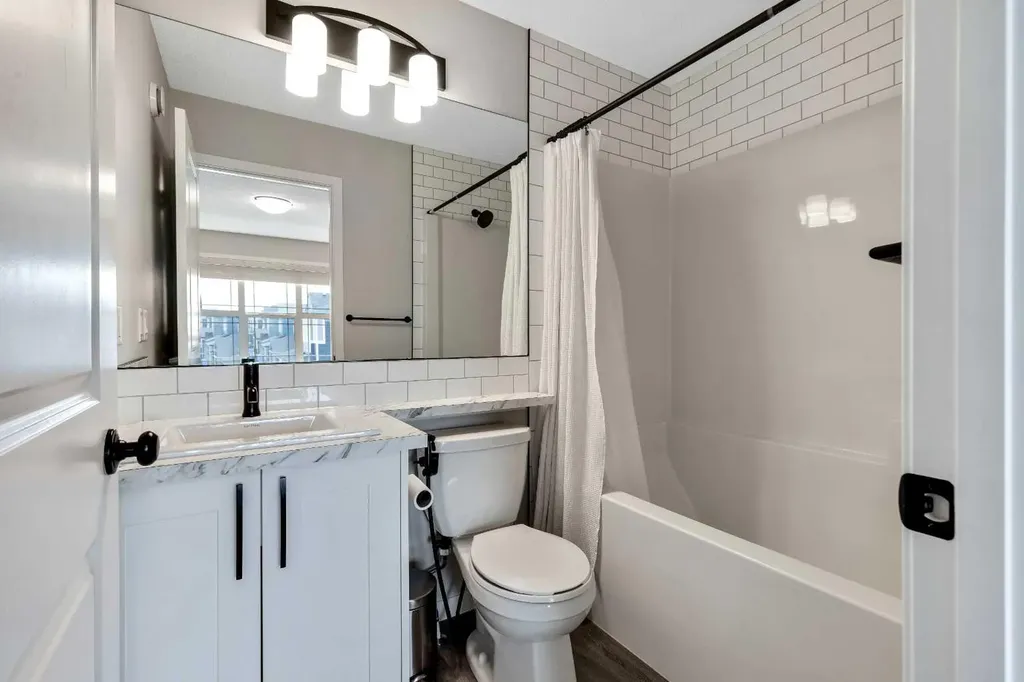46 Creekstone Path SW Calgary AB T2X 4P7