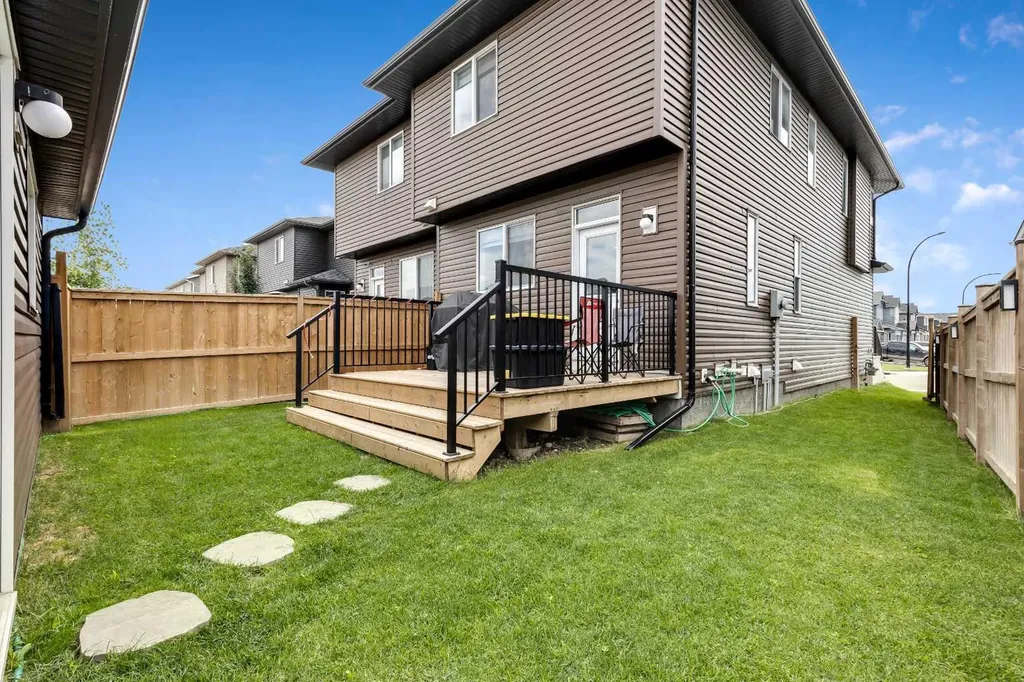 46 Creekstone Path SW Calgary AB T2X 4P7