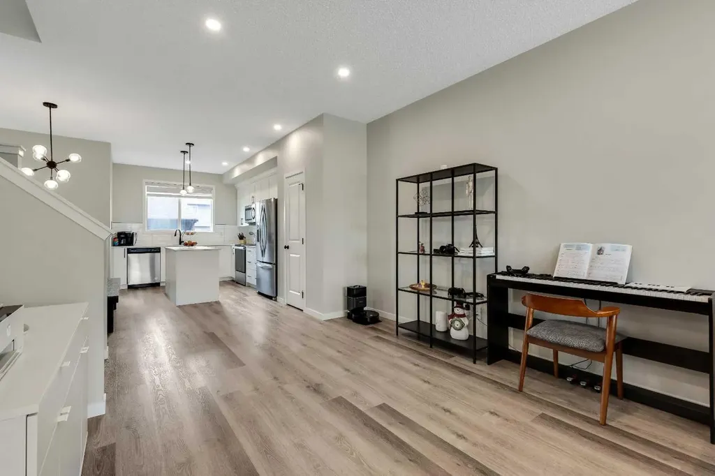 46 Creekstone Path SW Calgary AB T2X 4P7