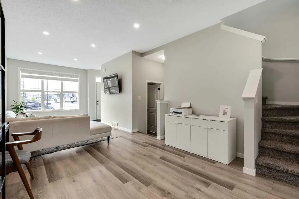 46 Creekstone Path SW Calgary AB T2X 4P7