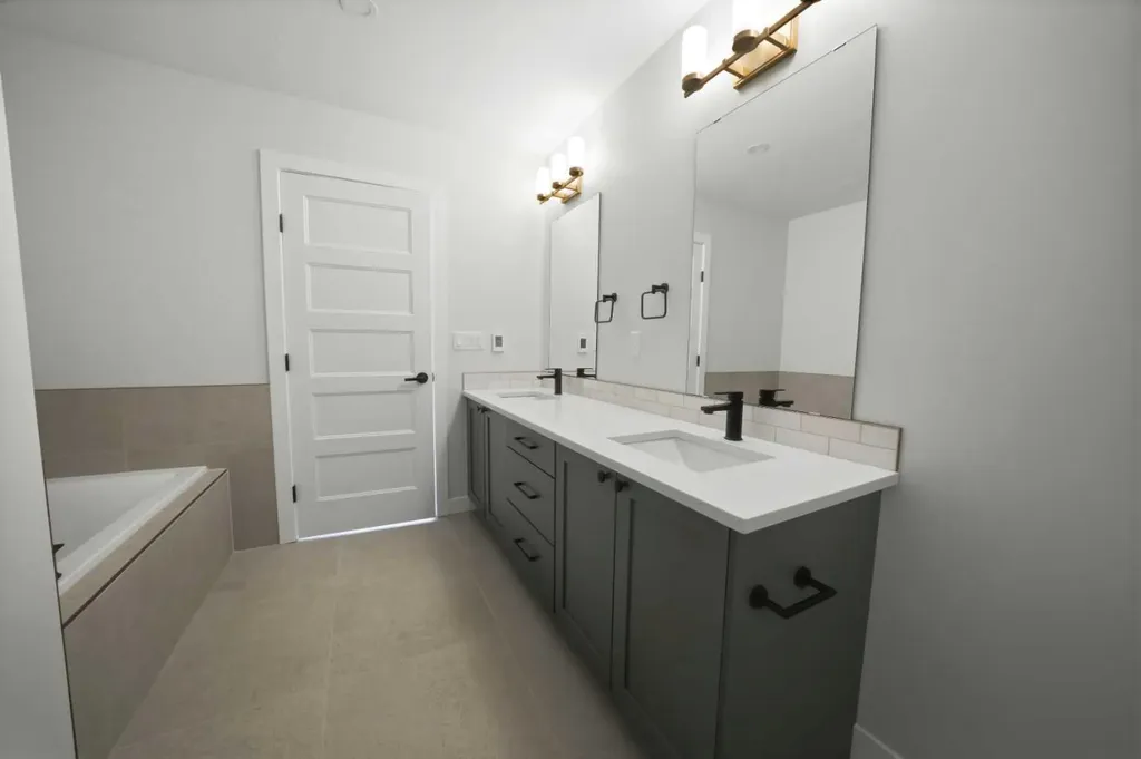 115 Crestview Boulevard Sylvan Lake AB T4S 0V8