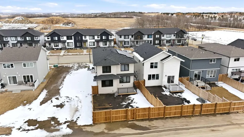 115 Crestview Boulevard Sylvan Lake AB T4S 0V8