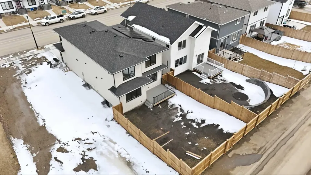 115 Crestview Boulevard Sylvan Lake AB T4S 0V8