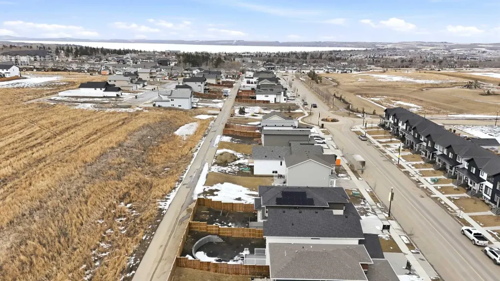 115 Crestview Boulevard Sylvan Lake AB T4S 0V8