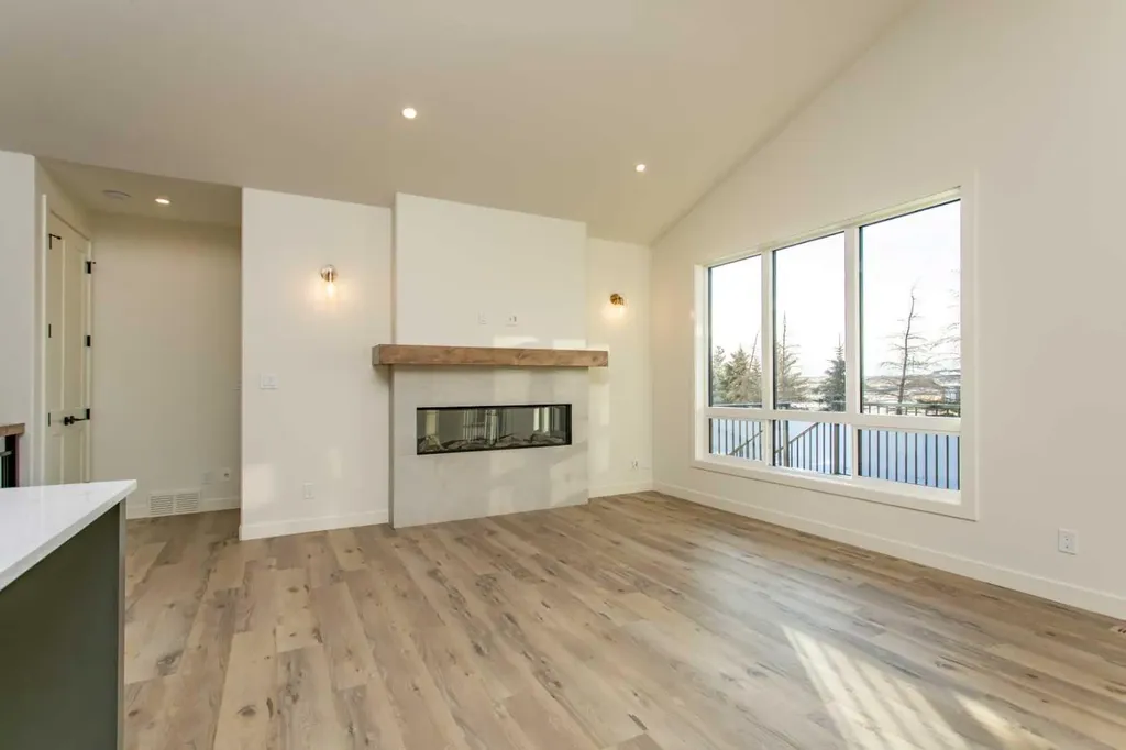 20 Emmett Crescent Red Deer AB T4P 3G8