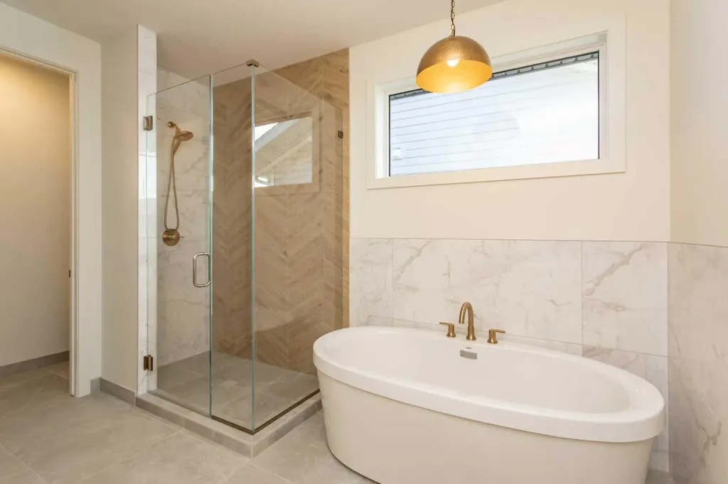 20 Emmett Crescent Red Deer AB T4P 3G8