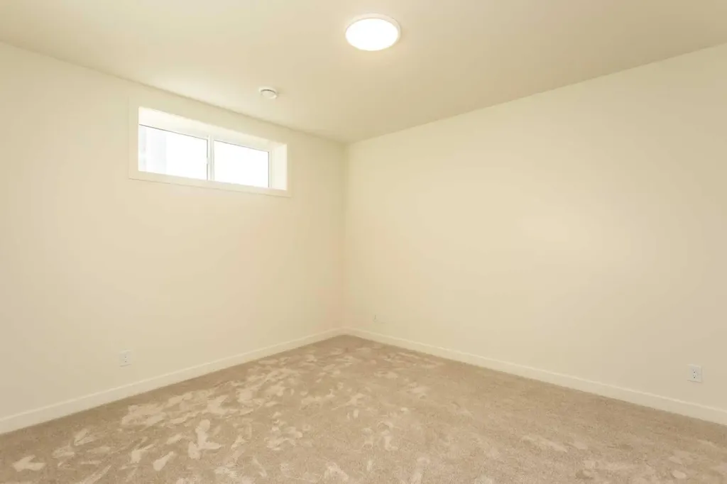 20 Emmett Crescent Red Deer AB T4P 3G8
