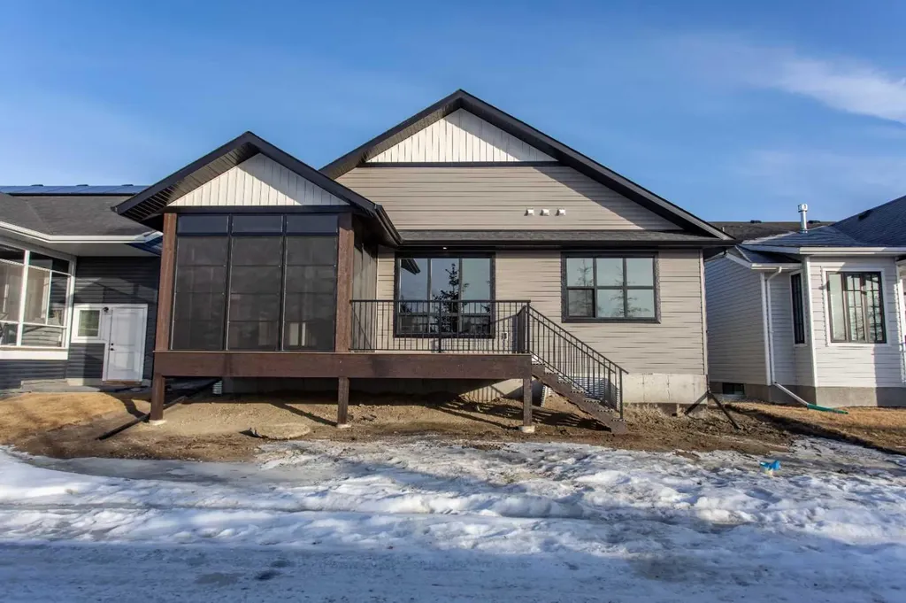 20 Emmett Crescent Red Deer AB T4P 3G8