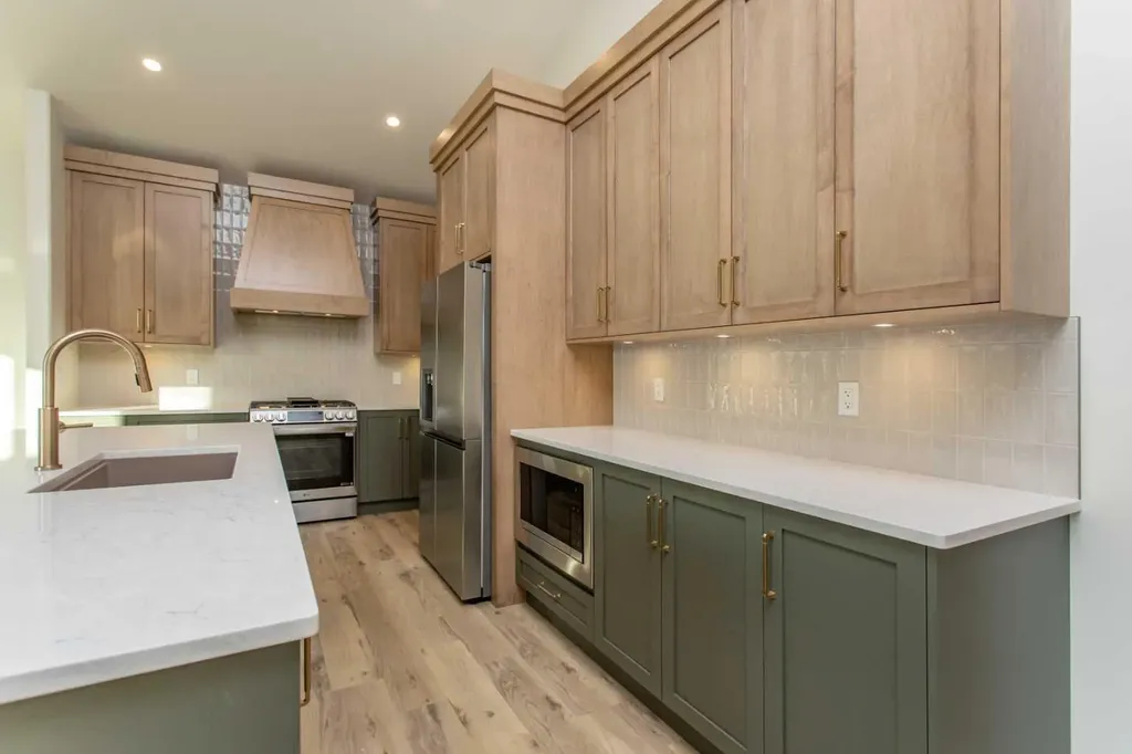 20 Emmett Crescent Red Deer AB T4P 3G8