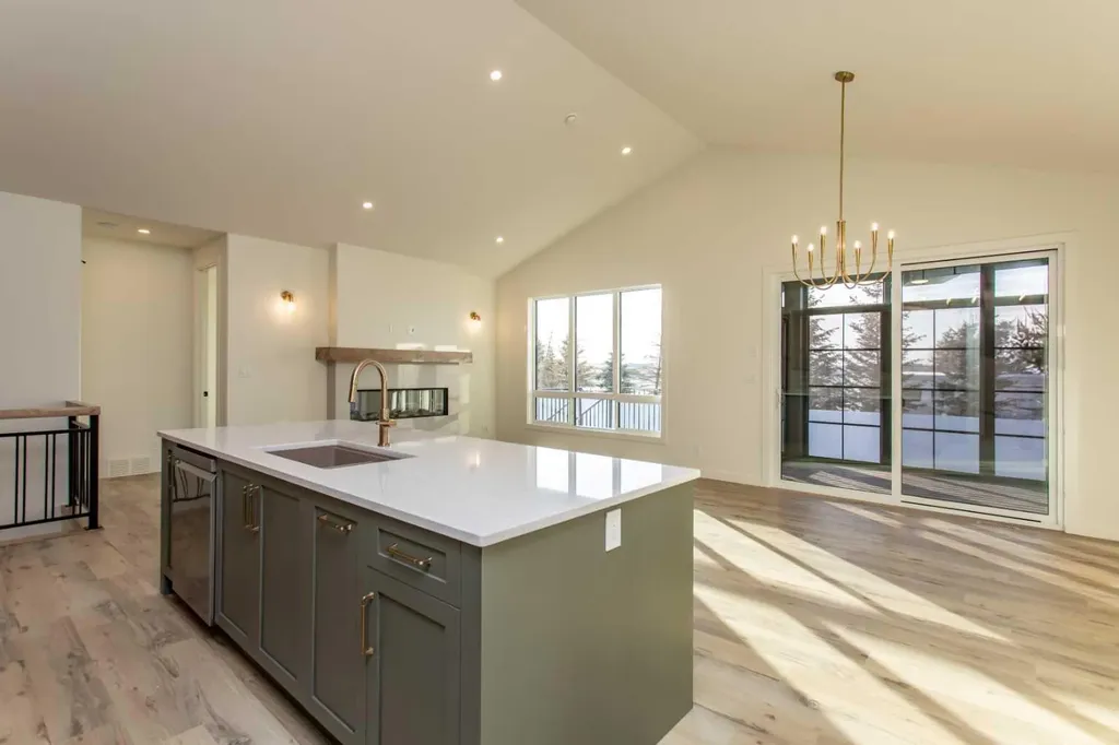 20 Emmett Crescent Red Deer AB T4P 3G8