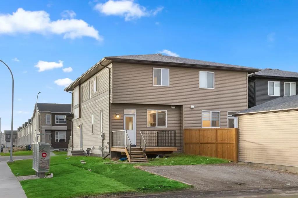 98 Cornerstone Link NE Calgary AB T3N 2Y6