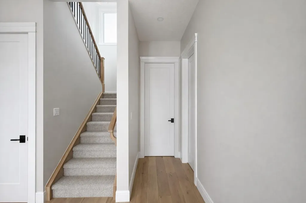 852 Dawson Point Chestermere AB T1X3G3