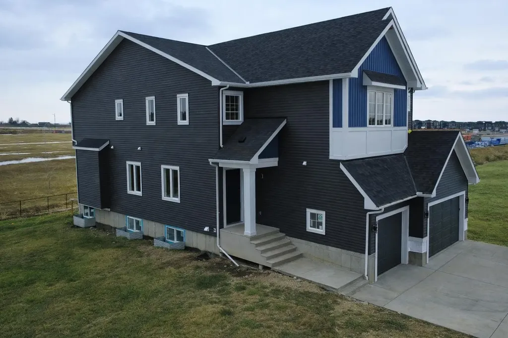 852 Dawson Point Chestermere AB T1X3G3
