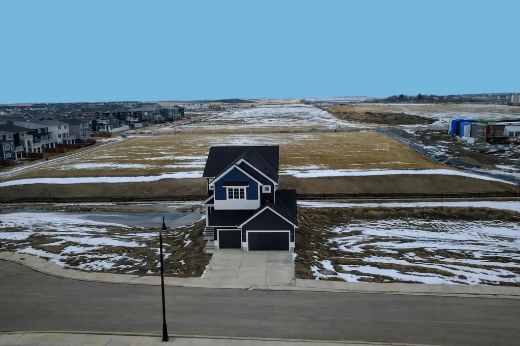 852 Dawson Point Chestermere AB T1X3G3