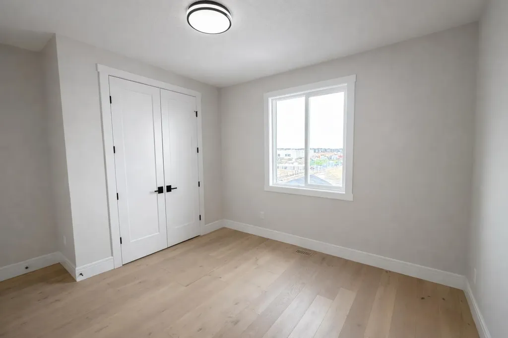 852 Dawson Point Chestermere AB T1X3G3