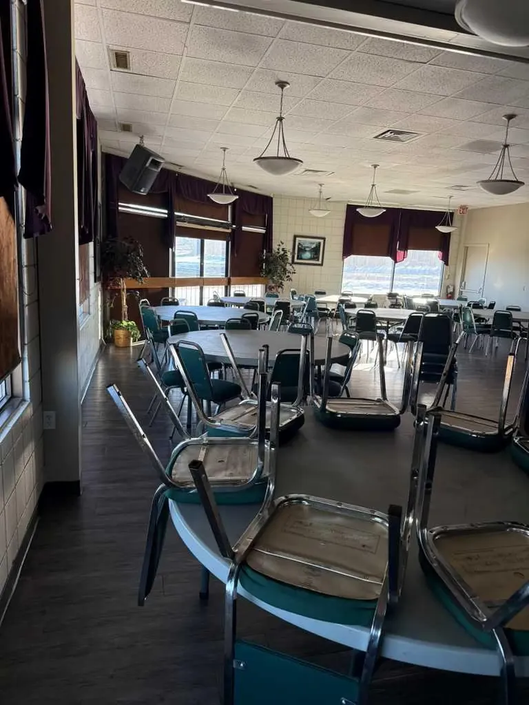 10623 West Valley Road Calgary AB T3B 5T2