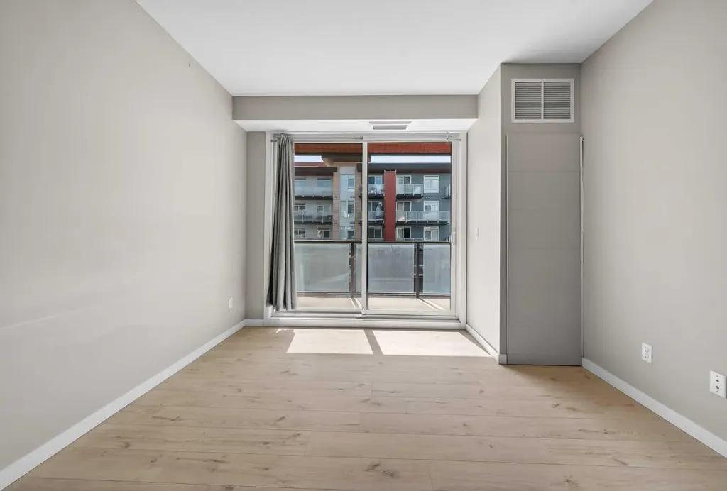 122 Mahogany Centre SE Calgary AB T3M2Y1