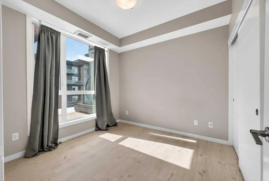 122 Mahogany Centre SE Calgary AB T3M2Y1