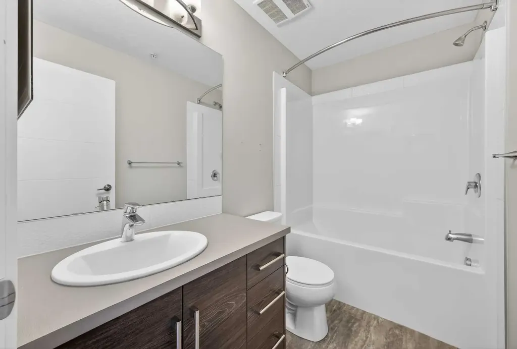 122 Mahogany Centre SE Calgary AB T3M2Y1