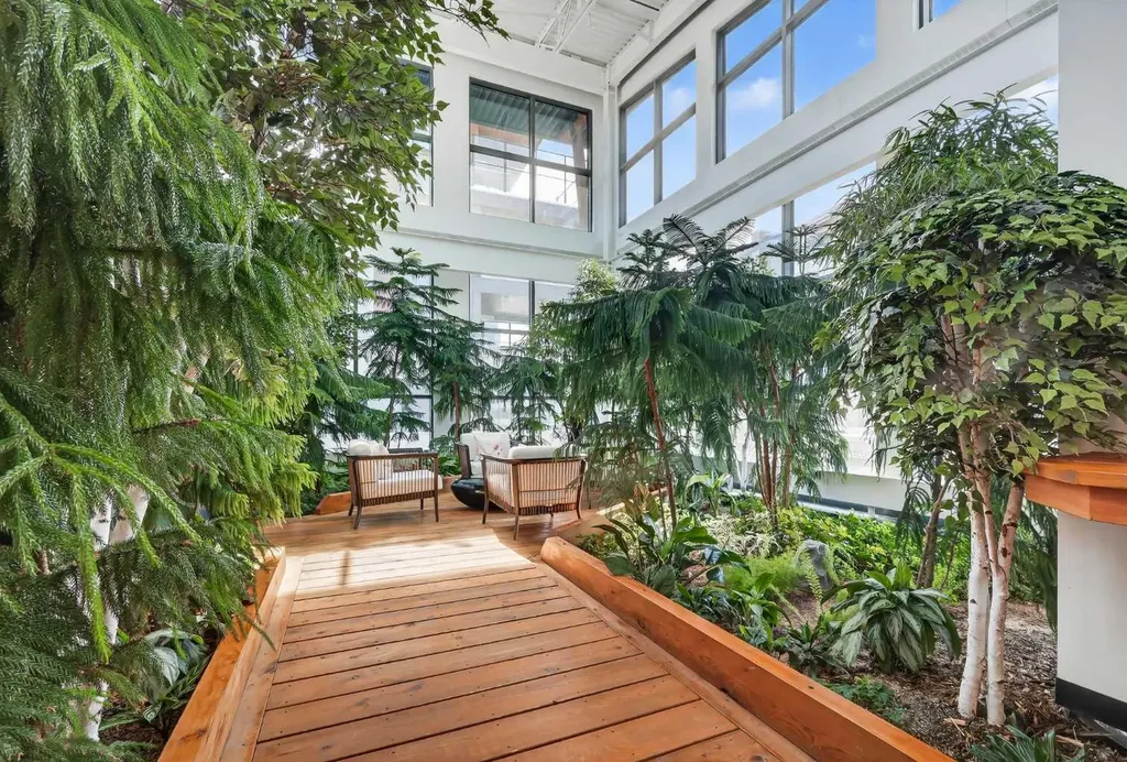 122 Mahogany Centre SE Calgary AB T3M2Y1