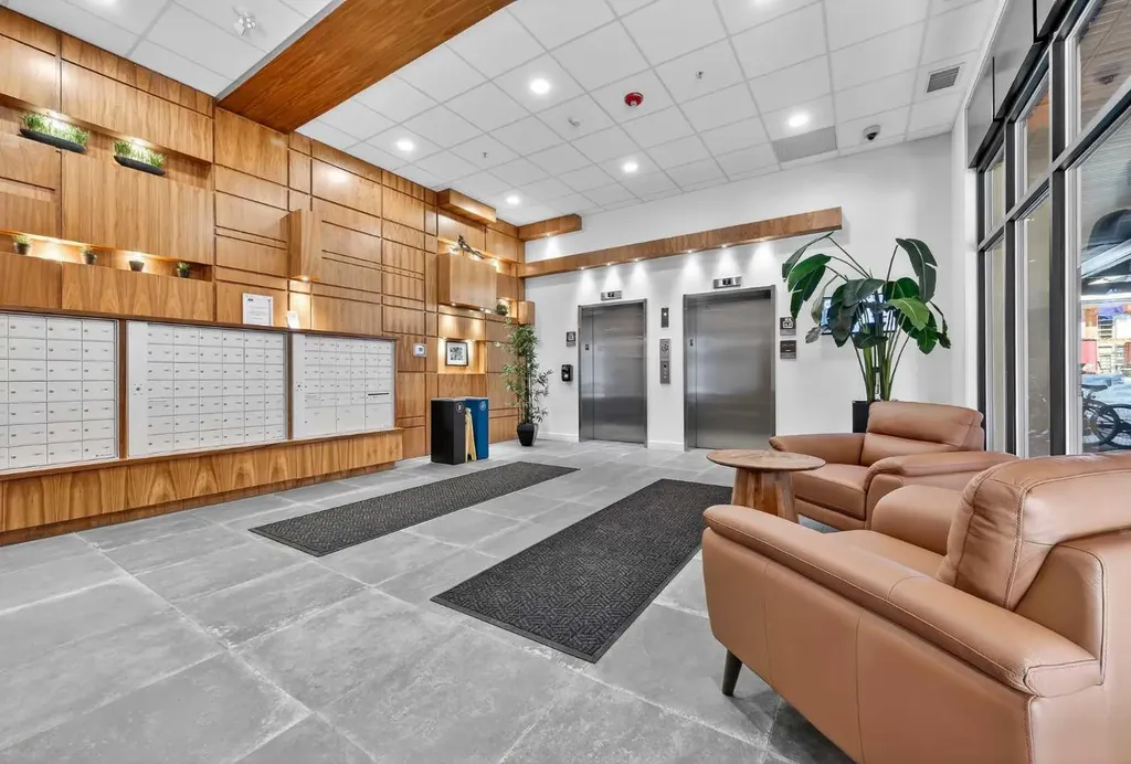 122 Mahogany Centre SE Calgary AB T3M2Y1
