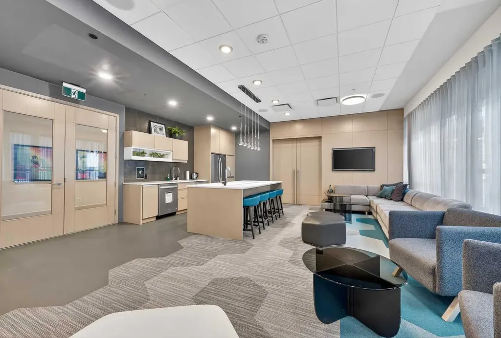 122 Mahogany Centre SE Calgary AB T3M2Y1