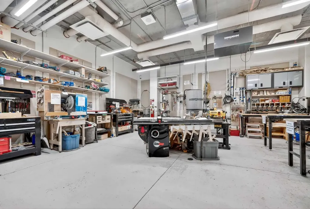 122 Mahogany Centre SE Calgary AB T3M2Y1