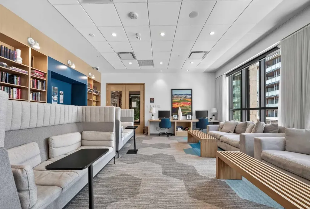 122 Mahogany Centre SE Calgary AB T3M2Y1