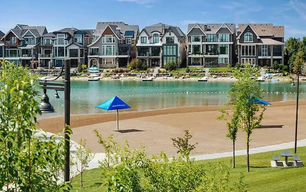122 Mahogany Centre SE Calgary AB T3M2Y1