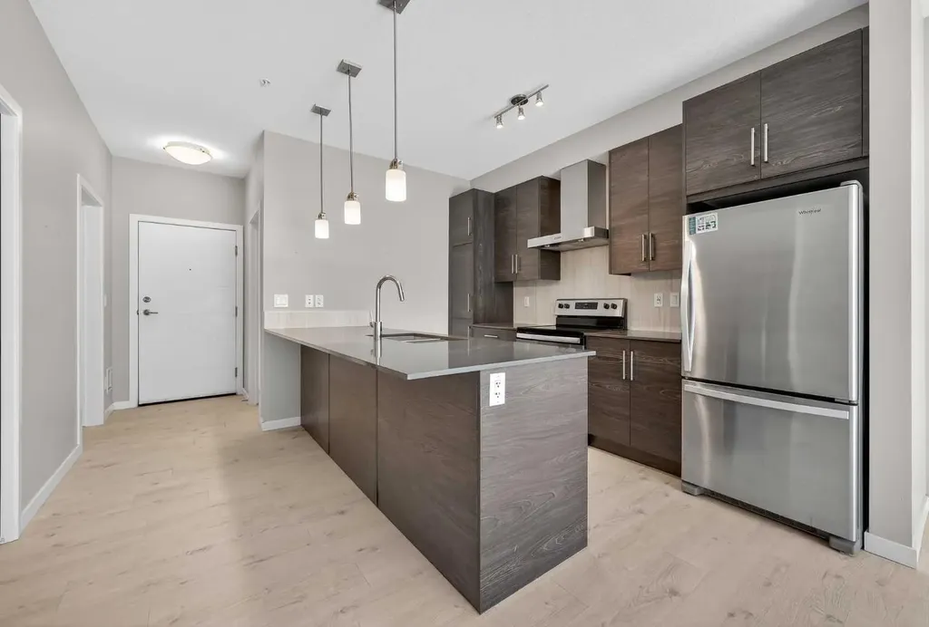 122 Mahogany Centre SE Calgary AB T3M2Y1