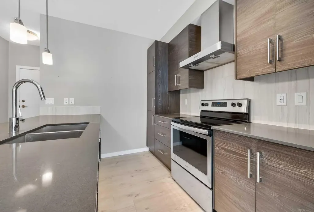 122 Mahogany Centre SE Calgary AB T3M2Y1