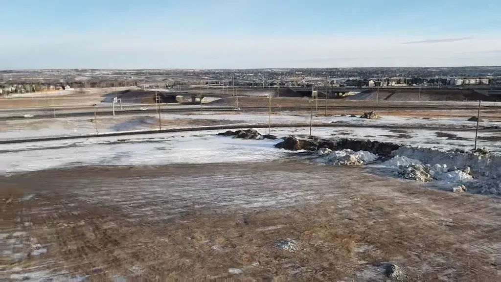 117R 101 Street SW Calgary AB T3B 5T2
