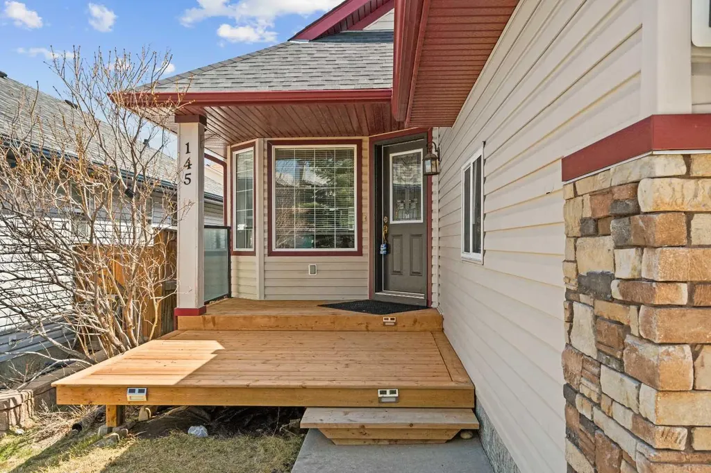 145 Cimarron Grove Circle Okotoks AB T1S 2M1